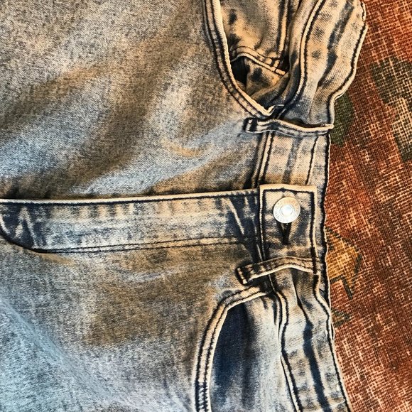 Ripped H&M Skinny Fit Jeans - Picture 5 of 6